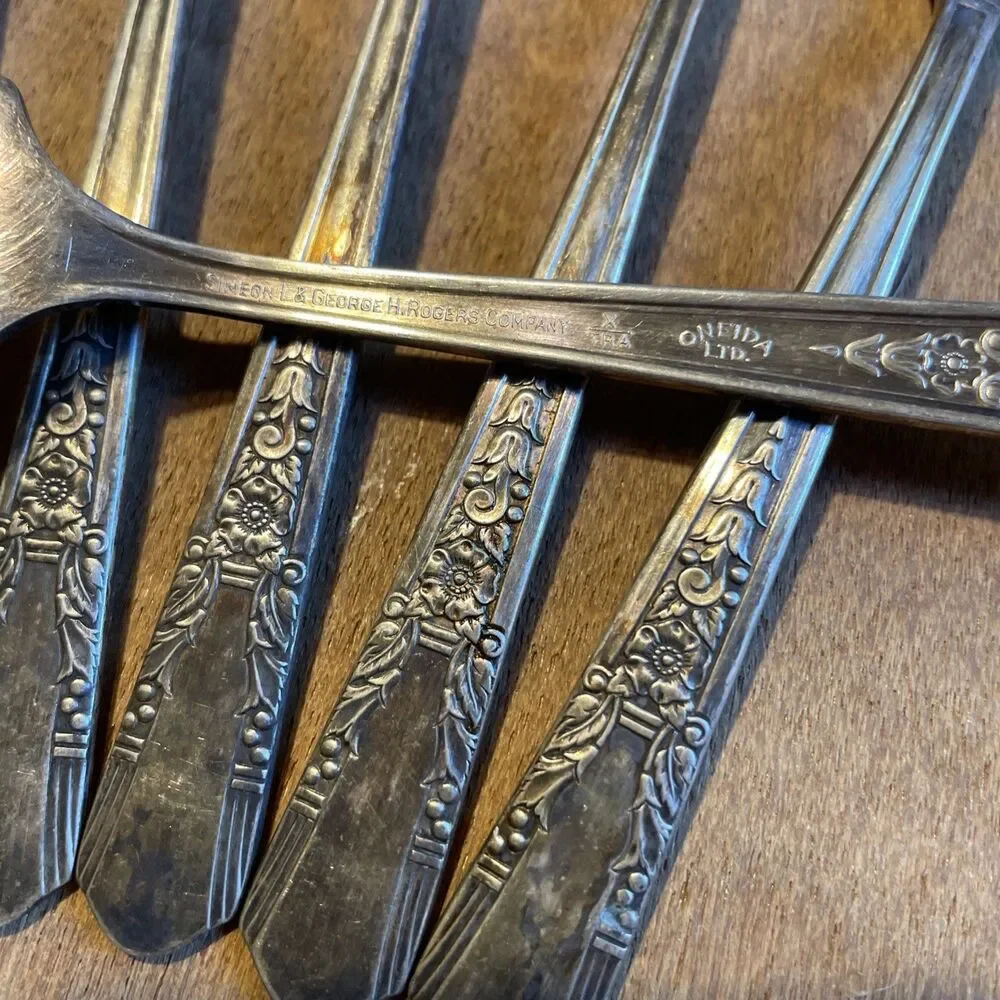 Oneida Simeon L & George H Rogers Dessert Forks 7 Pcs Silver Plate Jasmin